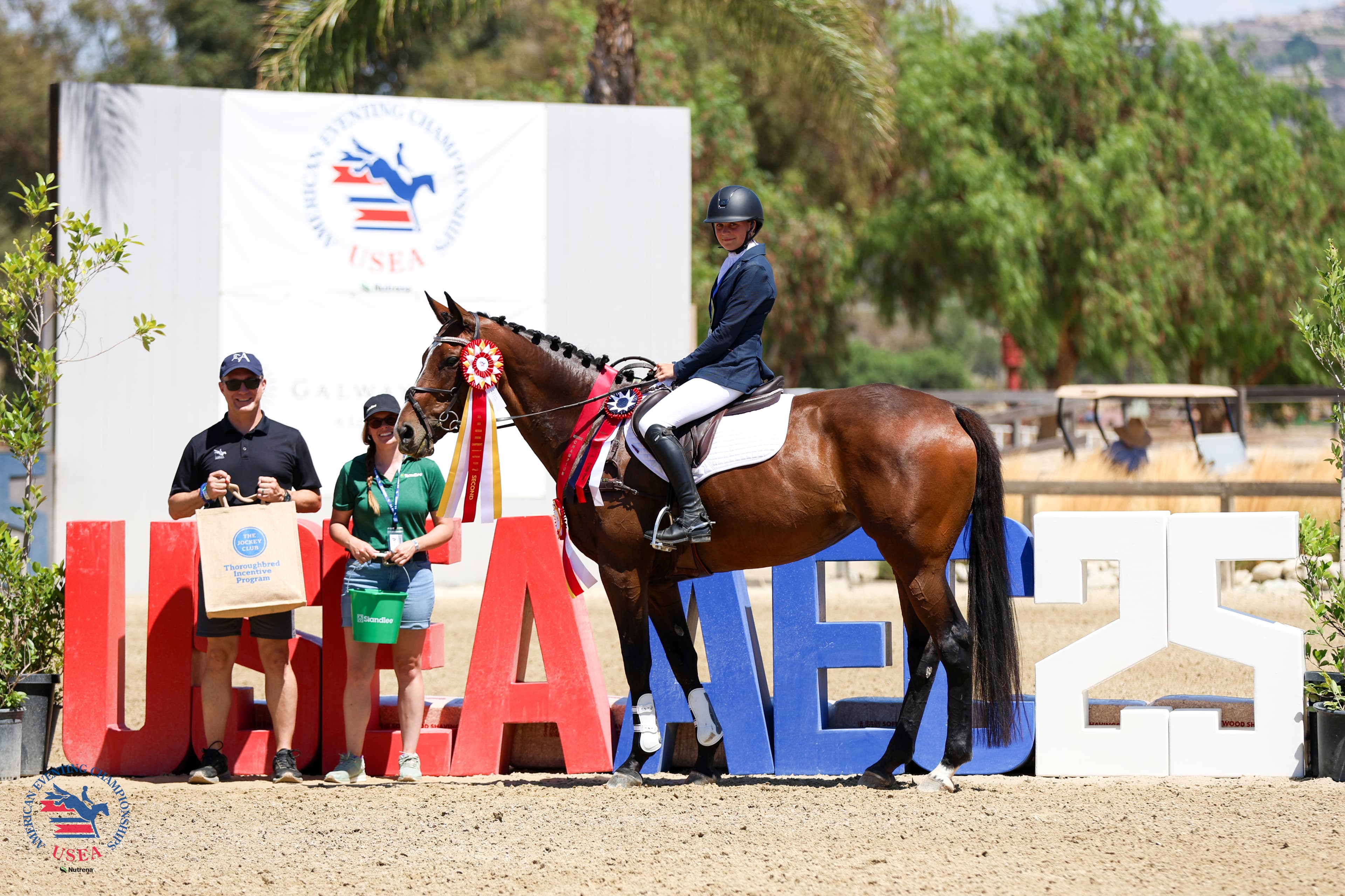Beginner Novice Junior Champions: Mia Budelli and Frankly Speaking. USEA/Cassidy Klein photo