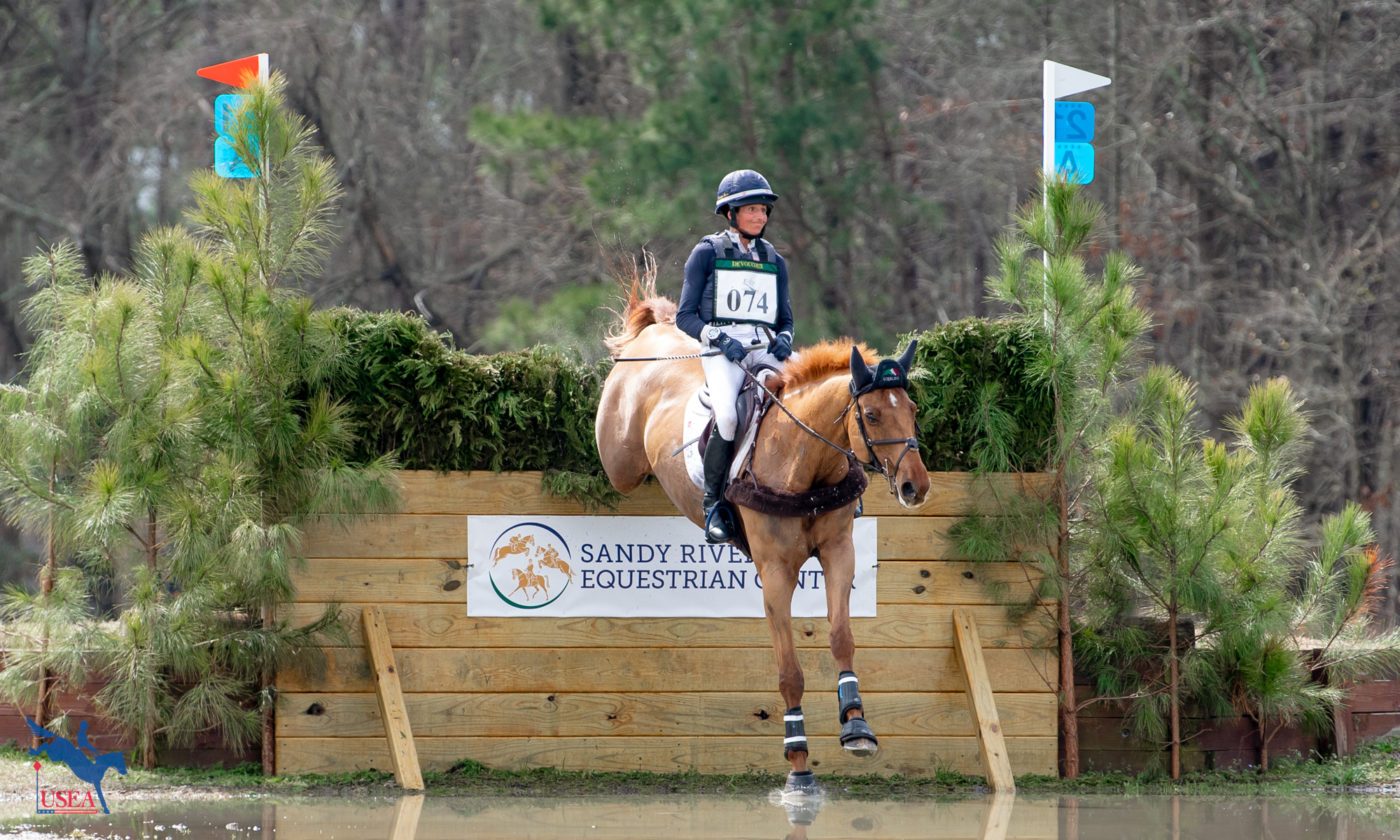 Brannigan feiert ihren Moment mit Fe Lifestyle bei SRF Carolina International CCI4*-S